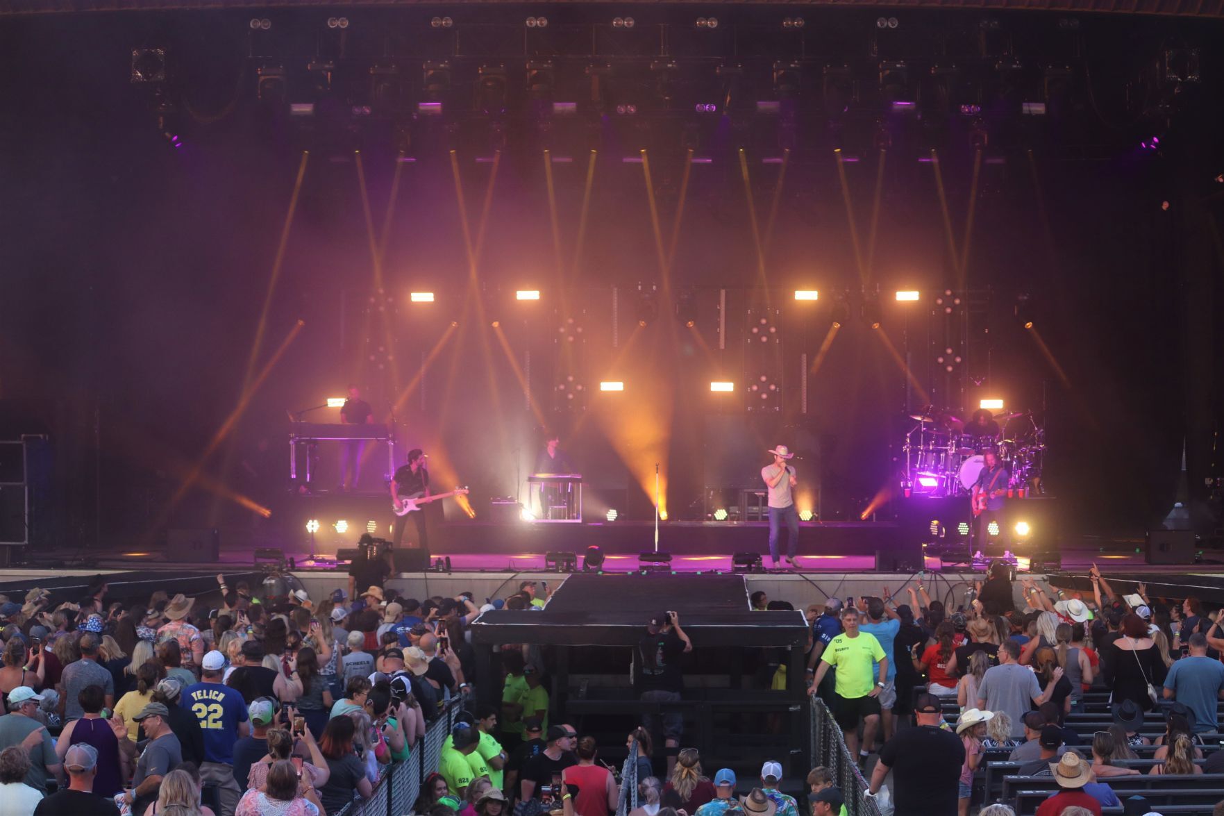 Dustin Lynch